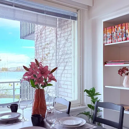 Апартаменты Meets Sea - Waterfront Center *