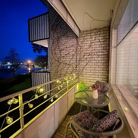 Meets Sea - Waterfront Center *